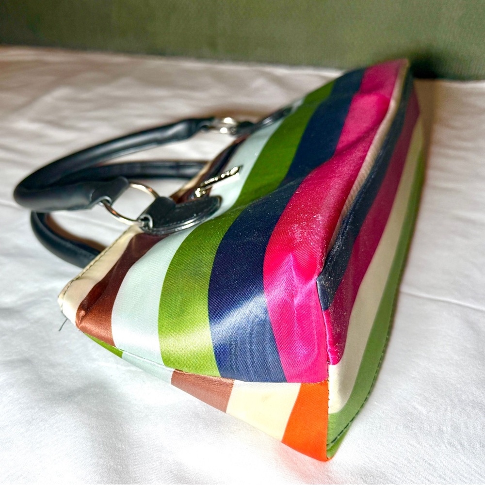 Primeware Insulated Wine Clutch Bag with Wine bottle opener. - Picture 4 of 11